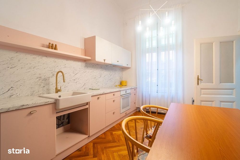 Închiriere apartament ultracentral cu parcare privată | 97 mp,