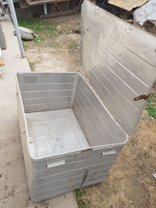 Ящик алюминевые для хранения