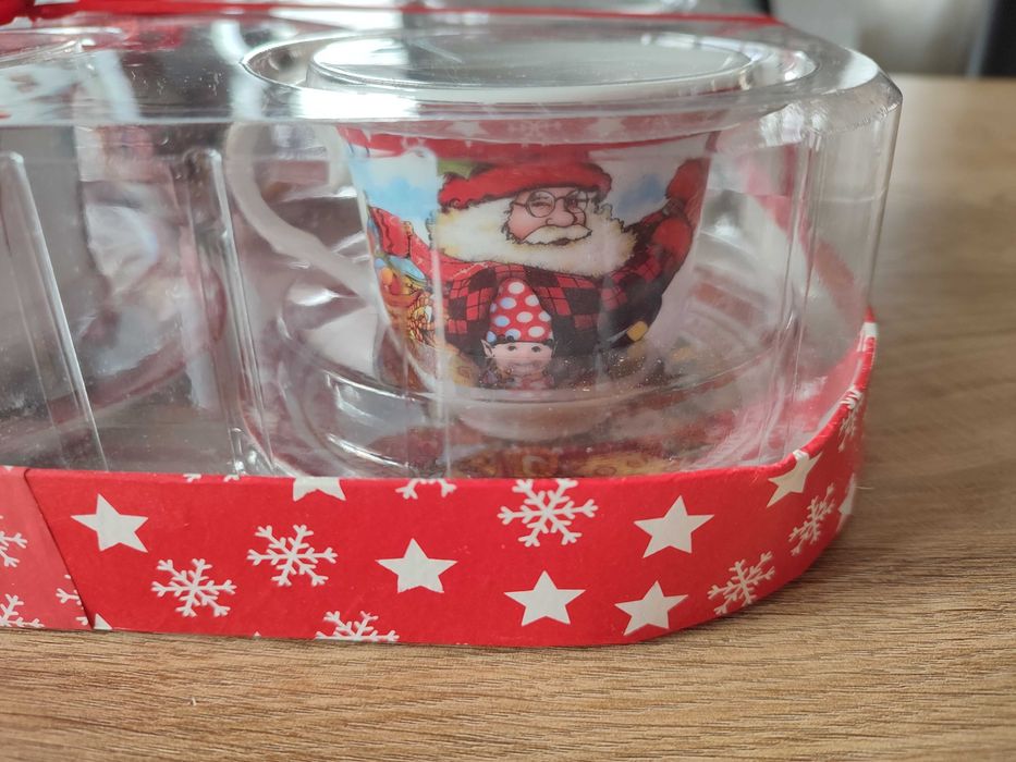 Коледен сервиз за кафе или чай