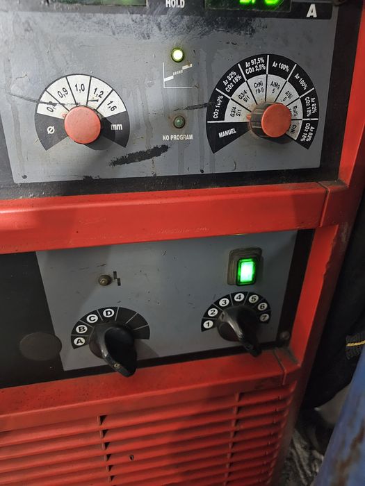 Aparat de sudura MIG MAG FRONIUS VarioSynergic 5000, derulator VR3000