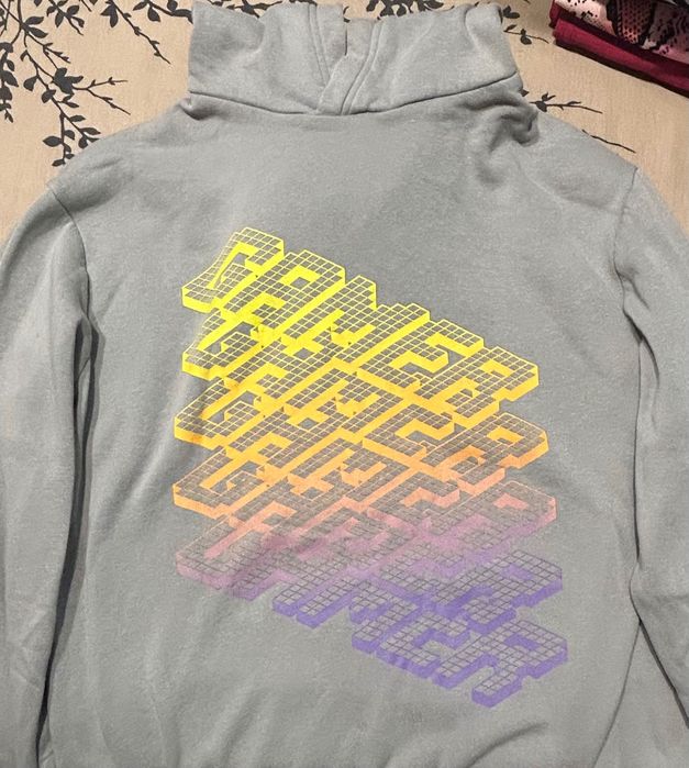 Суичъри на Puma,H&M,Bershka и тиниска на Nike
ОРИГИНАЛНИ ‼️