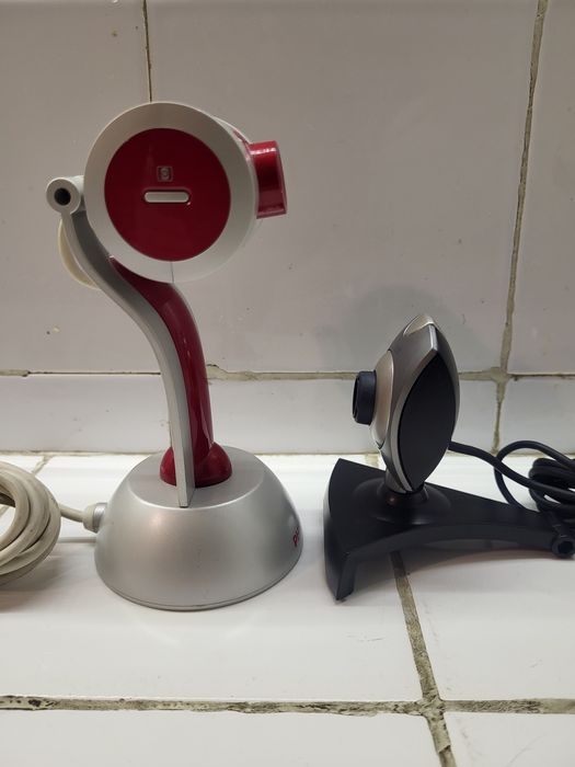 Продавам камера Philips WEB cam  SPC 600 NC и  Trust за лаптоп