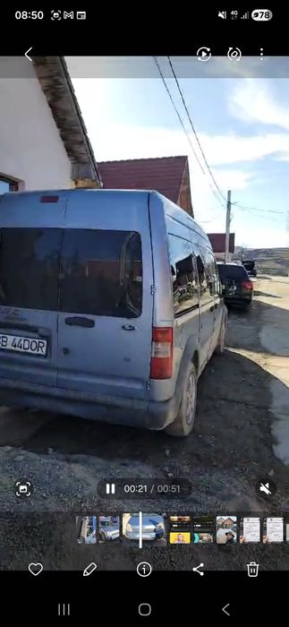 Vând  ford turneo conect