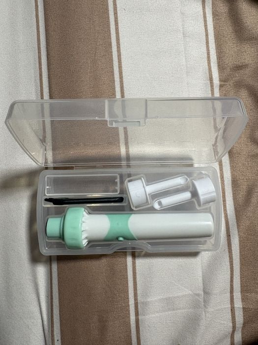 Aparat electric pentru curățarea urechilor – OROclear