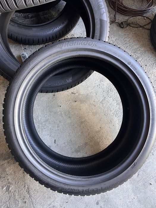 4 anvelope iarna 295/30/20 + 265/35/20 , Hankook , DOT 2021 !