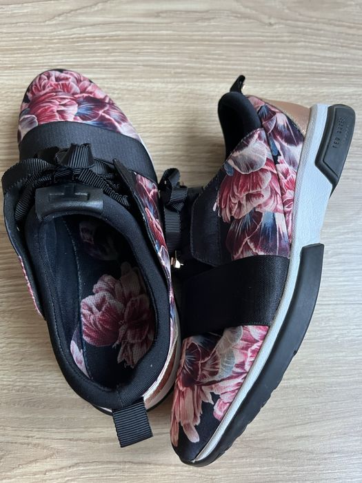 Маратонки- Ted Baker