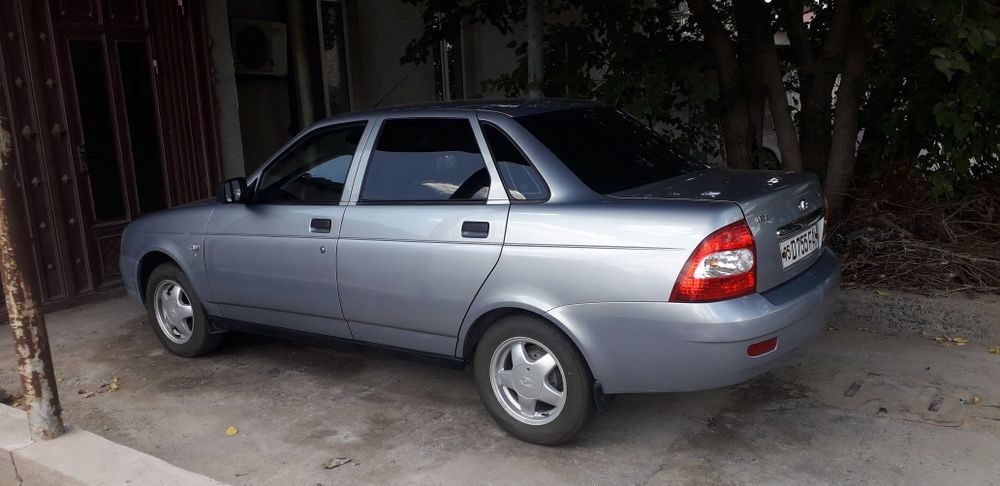 Lada priora продается