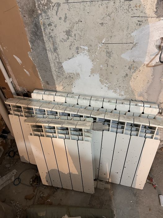 Продам б/у батареи