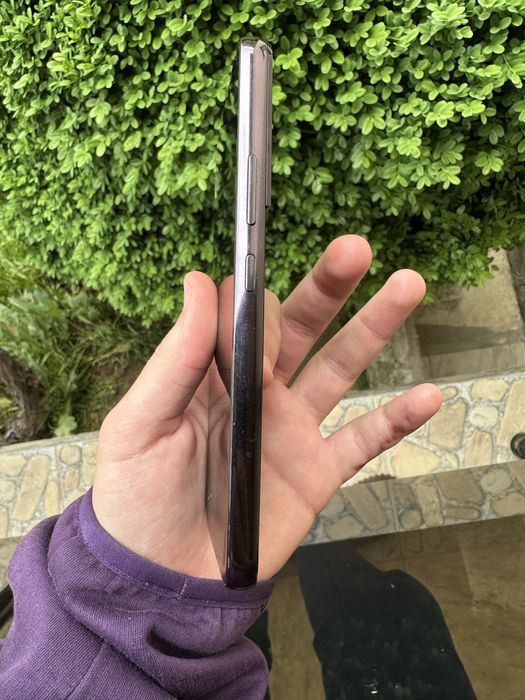 Samsung S22 128 GB черен напълно запазен