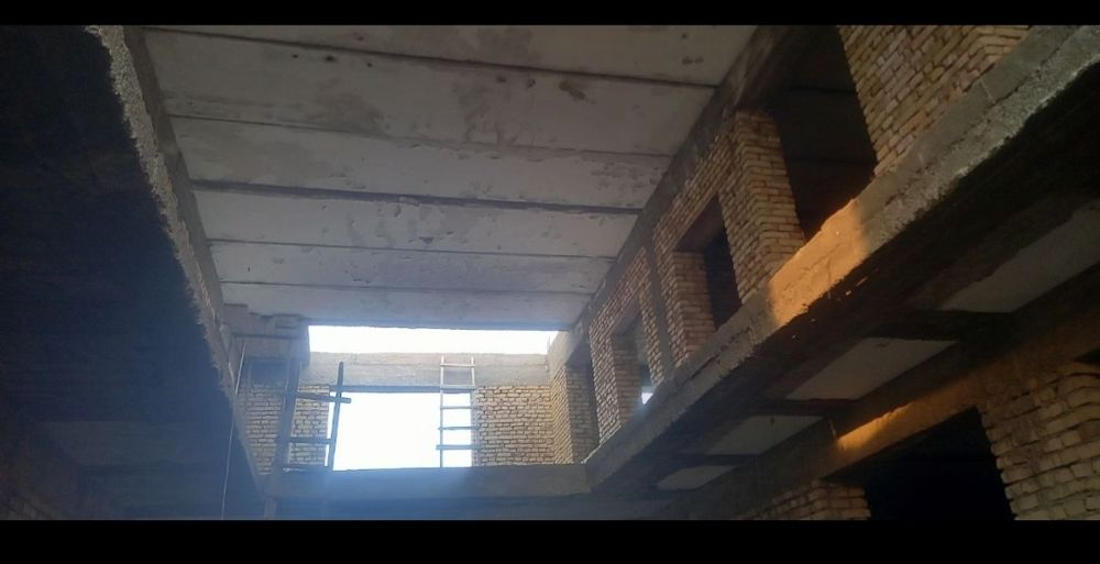 Участка сотилади. Бухоро ш. карвон бозордан 500 метр бетонка йулитомон