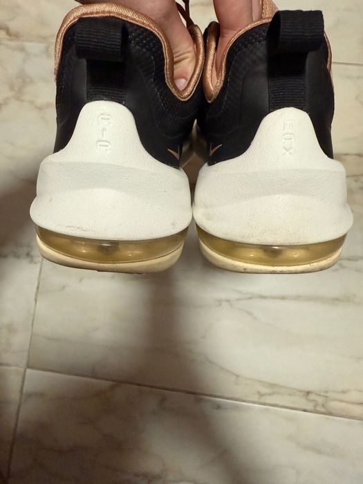 Дамски маратонки Nike Airmax