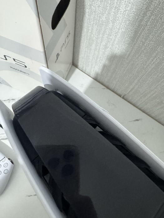 Playstation 5 825 гб