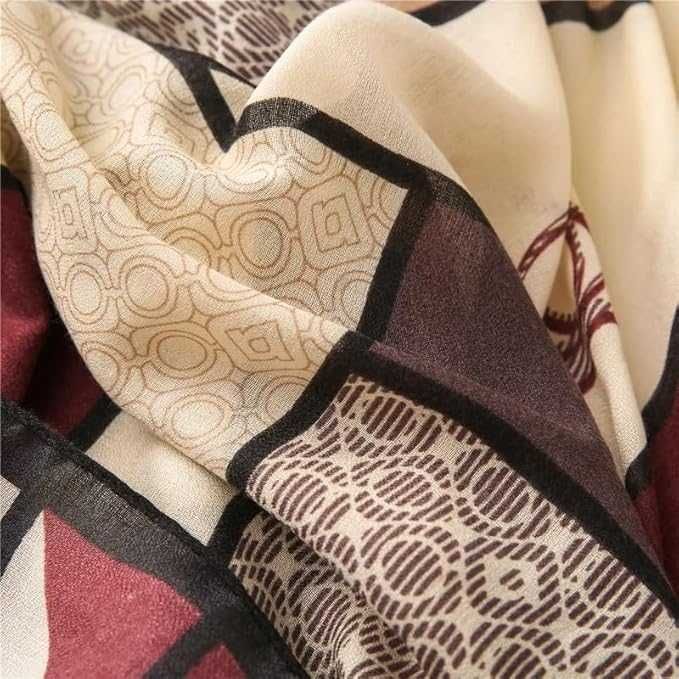 Модерен Дамски Шал с Дигитален Принт и Къдрена Текстура