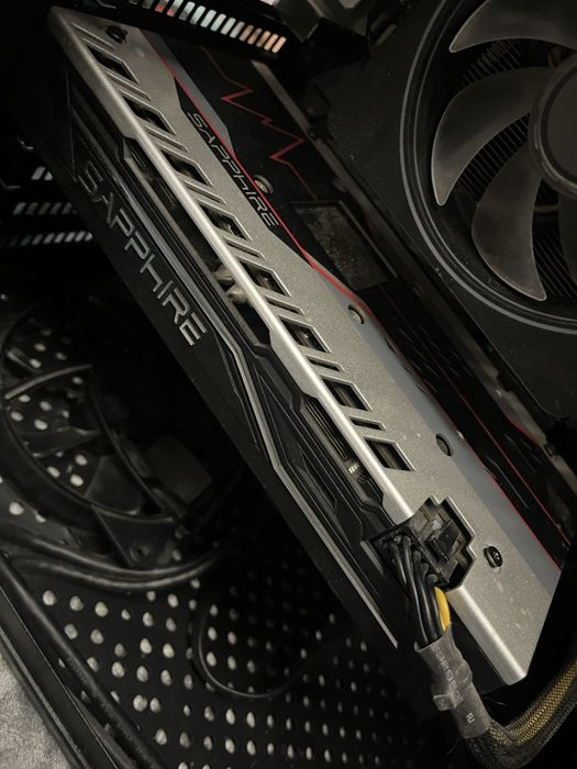 Vand Pc facut pe piese