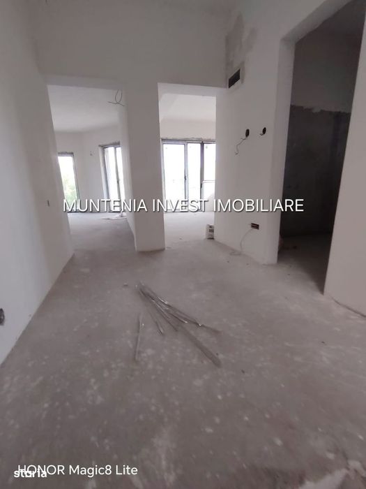 Oportunitate! Casă spațioasă, zona centrală - Pitești