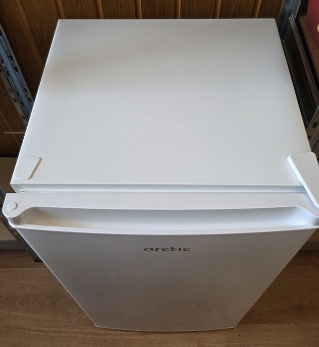 Frigider  Arctic ATF905WN, 89 l, Clasa E, H 85 cm