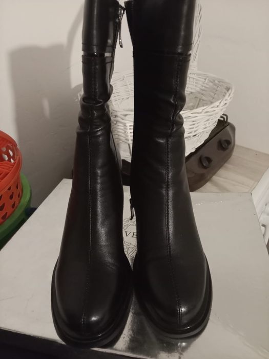 Продаю сапоги новые