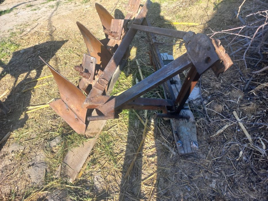 плук сотилади  кимга керак булса телфон килинг