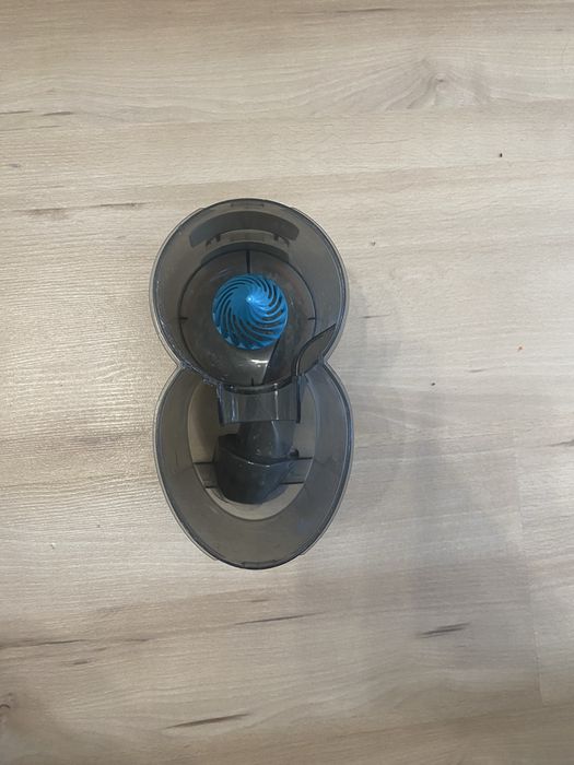 Продам беспроводной пылесос philips