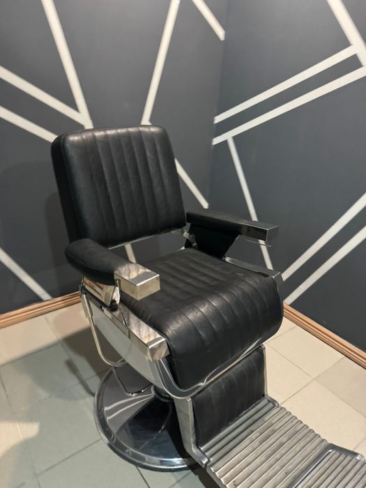 Продается кресло для барбера