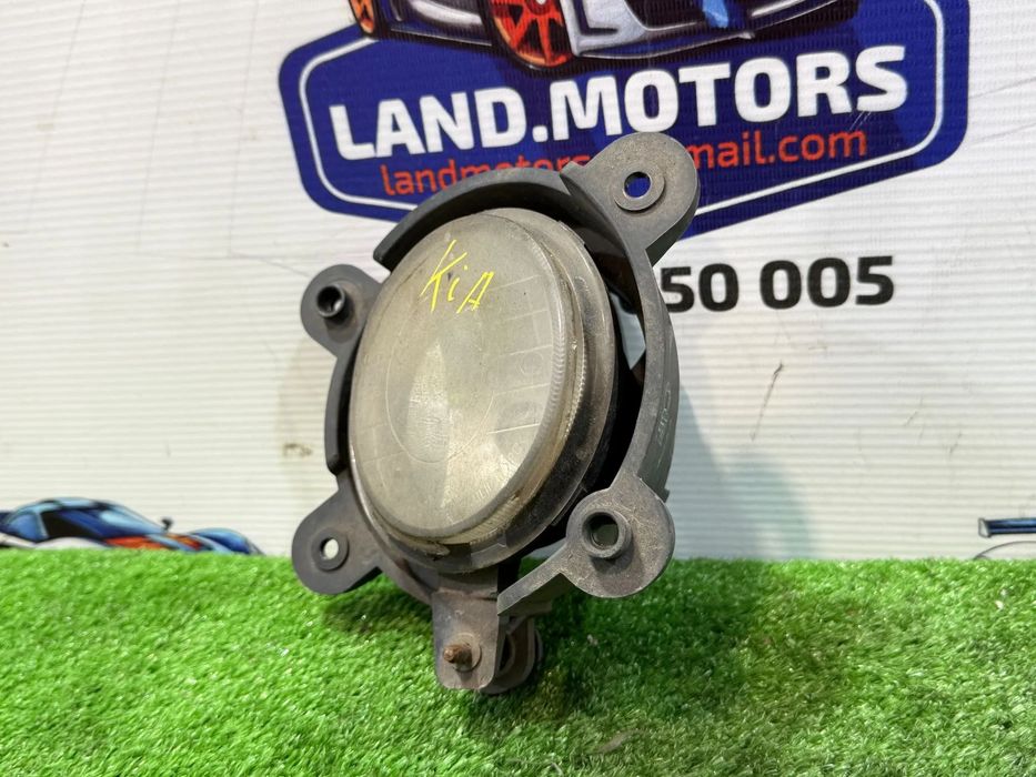 PROIECTOR CEATA FATA DREAPTA KIA SORENTO COD OEM 922023E010 922023E011 2002-2009