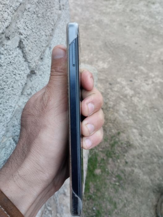 Телефон сатылады память 64 коробка бар