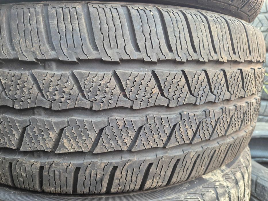 2 Anvelope M+S - 225/55/17C - Continental - CA UNELE NOI DOT 2024