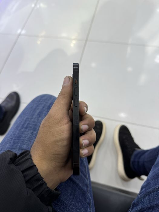 Iphone 14pro yaxshi sostoyanida