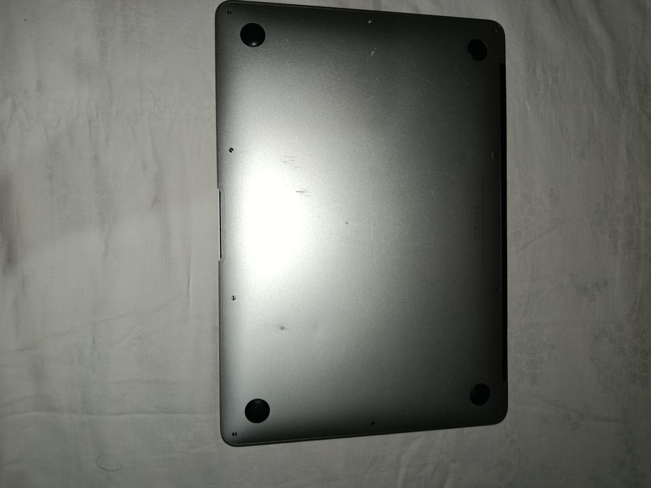 Macbook Air 13 foarte bun