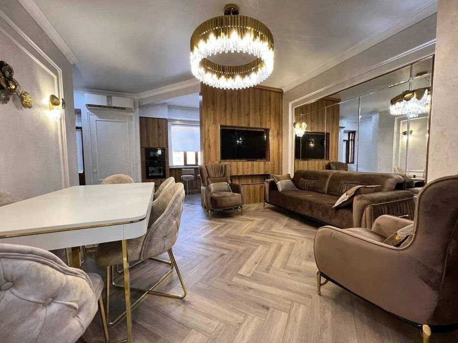 Ул,Тараса Шевченко-Новостройка!Сдается новая квартира в центре города!