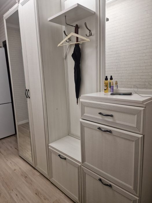 Продам мебель для прихожей