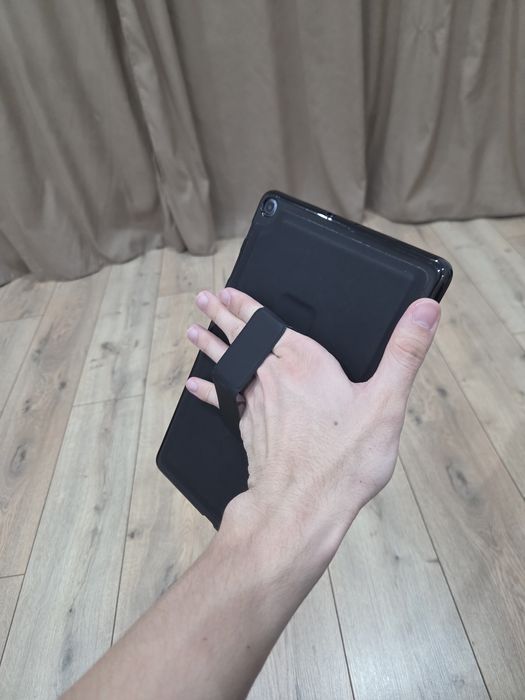 Samsung планшет.