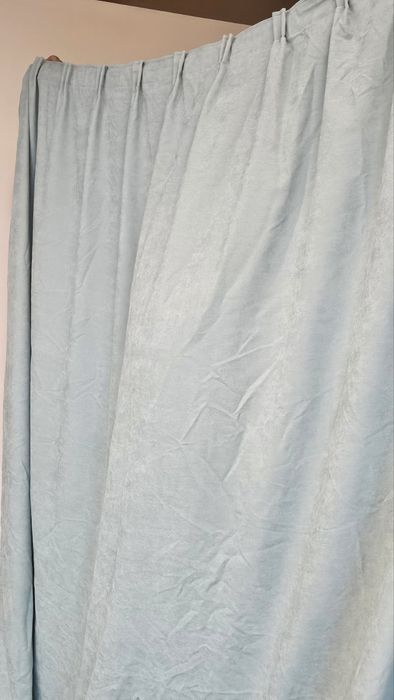 Продавам пердета - 200лв за целият комплект. Може и поотделно.