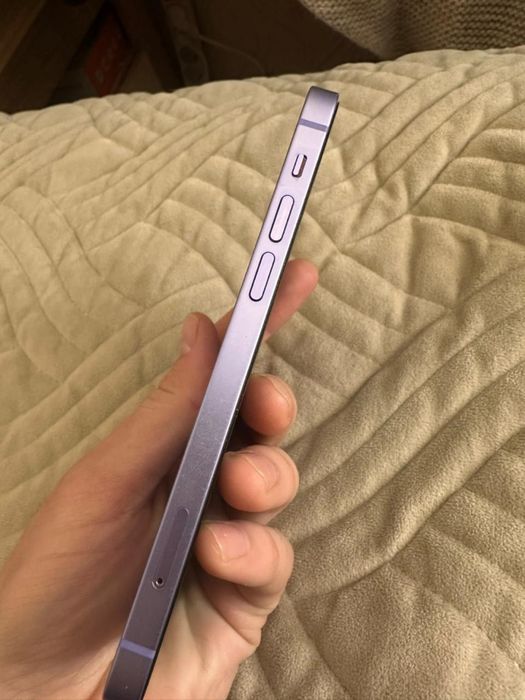 Продам Айфон 12 128гб