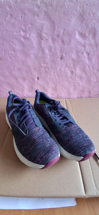 Adidasi Skechers mărimea 41