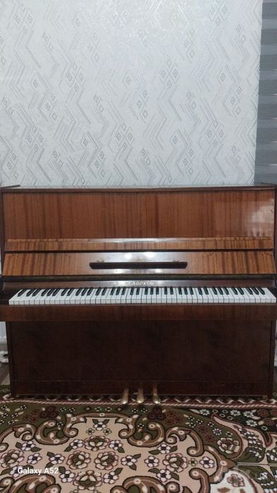 Belarus pianino sotiladi