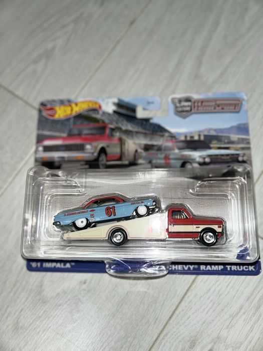 Продам Hot Wheels