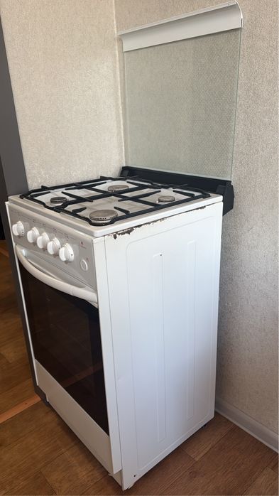 Продам газовую плиту «Дарина»