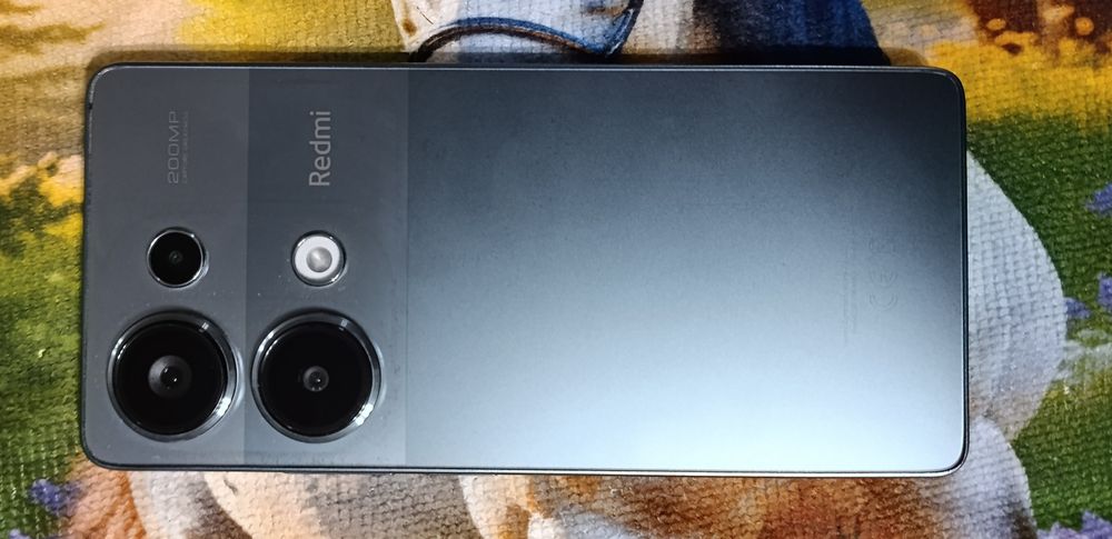 Продам телефон Redmi note 13 pro 4G