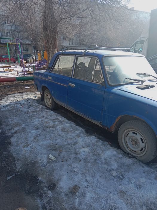 машина  ваз 2106