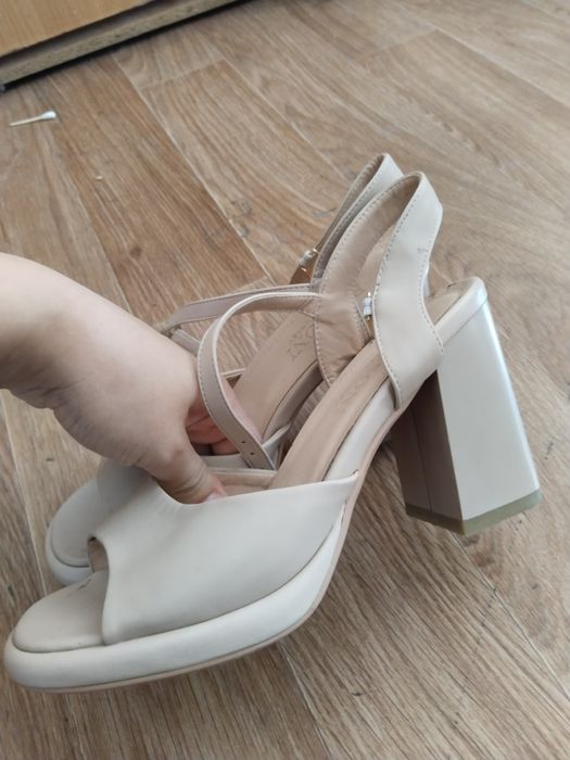 Боссоножки бежевые