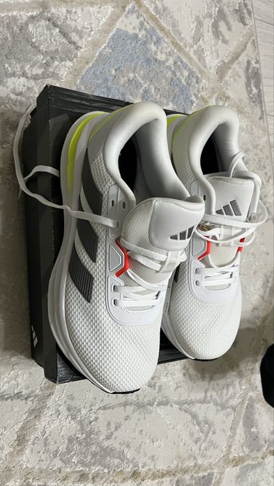 adidas кросовки оригинал