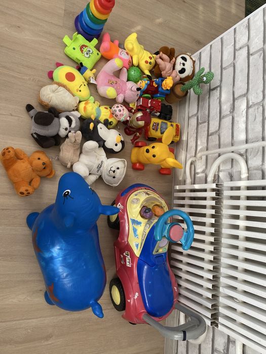 Игрушки цены разные