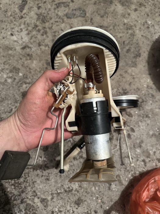 Бензинова помпа BMW 325i E36