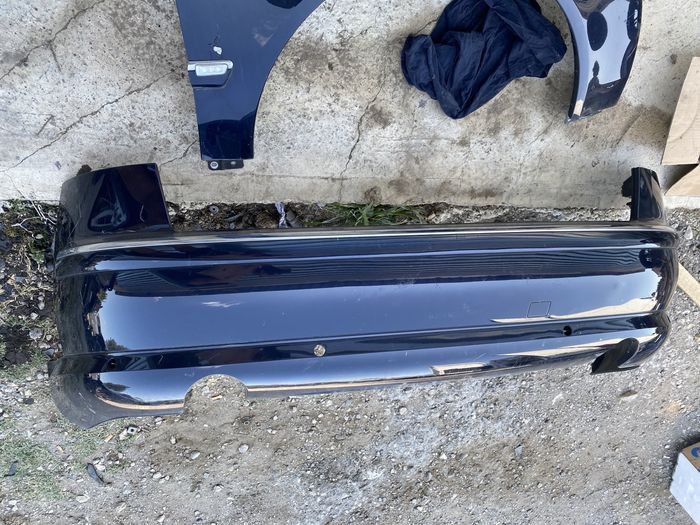 Продавам задна броня за AUDI A8 D3 3.0d 2006 оригинална комплект