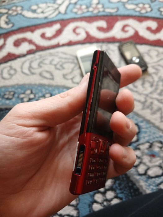 Sony ericsson T700 sotladi
