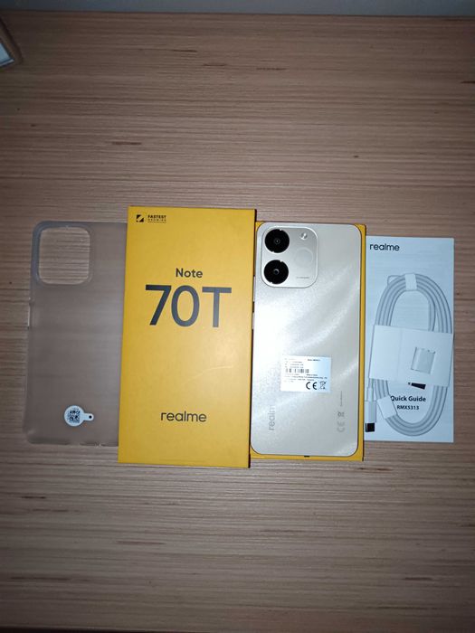 ПРОДАВАМ,НОВ Смартфон Realme Note 70T 4GB RAM 128GB ЗЛАТИСТ