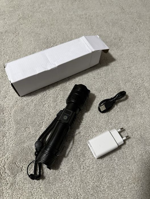 Lanterna noua Led 30w, 3000 metri