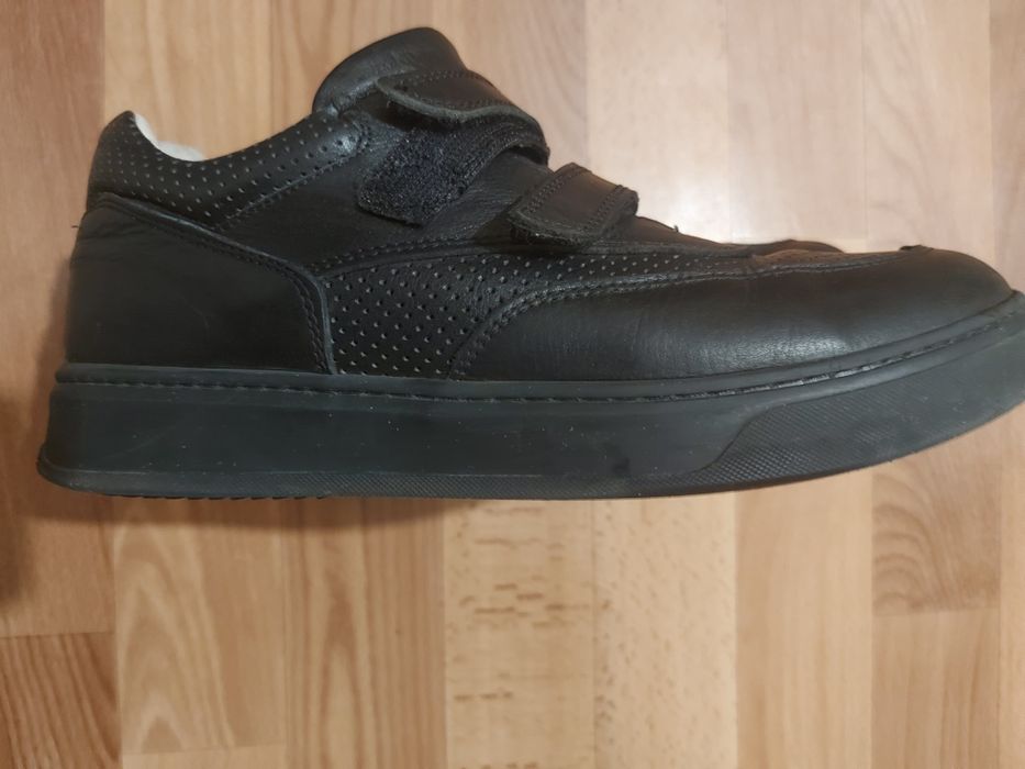 Туфли для мальчика отличное состояние