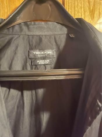 Риза Теодор за носене по-всяко време